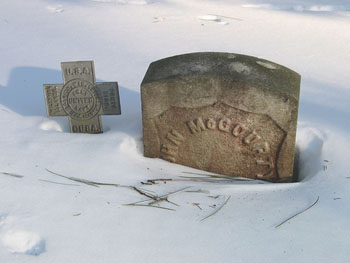 Grave with Spanish American War Cross